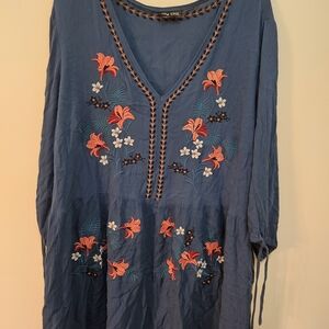 Chic Blue Embroidered Women's Top